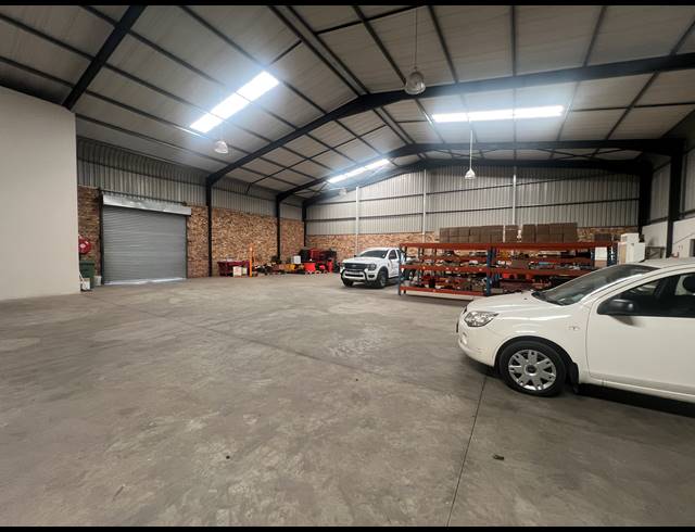 527M² WAREHOUSE TO LET IN ALRODE